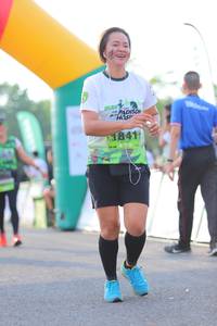 BIB: 841
                            <button type="button" onclick="openModal(3653595)" class="btn btn-primary btn-sm float-right btn-popup" data-toggle="modal" data-target=".modal-high-quality">
                        <i class="fas fa-shopping-cart"></i> Add to Cart
                    </button>
                                            <button type="button" onclick="isThisMe(3653595, true)" class="btn btn-success btn-sm float-right btn-popup btn-isme hidden" data-toggle="tooltip" data-placement="bottom" title="นี่คือรูปของคุณใช่ไหม คลิกที่นี่เพื่อเอาเข้าอัลบั้ม">
                        <i class="fas fa-plus"></i> Add to album
                    </button>
                    <button type="button" onclick="isThisMe(3653595, false)" class="btn btn-warning btn-sm float-right btn-popup btn-isnotme hidden">
                        <i class="fas fa-ban"></i> Remove from album
                    </button>